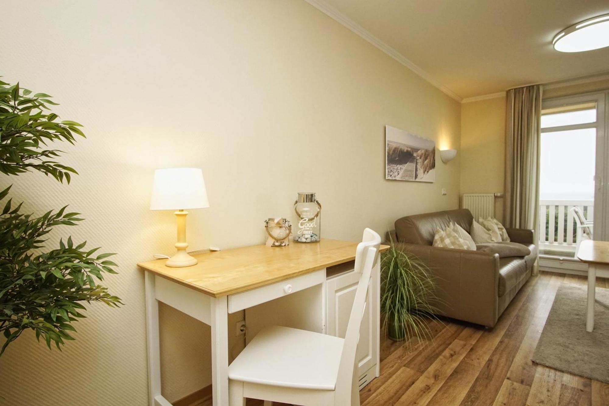 Mit Meerblick Und Balkon, Gratis Nutzung Vom Ahoi Erlebnisbad Und Sauna In Sellin - Meeresblick Fewo 38 Гёрен Экстерьер фото